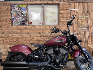 INDIAN CHIEF BOBBER DARK HORSE (COPPER SMOKE)
