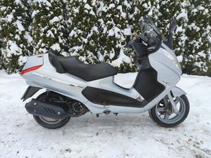 PIAGGIO X8 125 SKUTER 125 MOZLIWY TRANSPORT SKALA