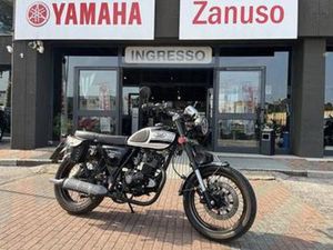 MASH SEVENTY FIVE 125 MOTO 125 GUIDABILE PATE...