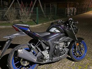 SUZUKI GSX-S125