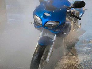 SUZUKI SV 650 S, TIEFERGELEGT, MIT TÜV