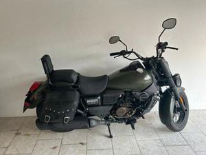 UM RENEGADE COMMANDO 125