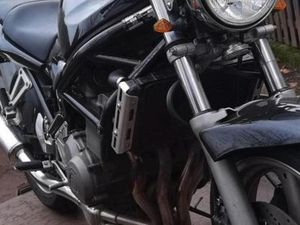 SUZUKI GSF 400 BANDIT. GK75 B