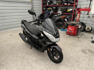 HONDA PCX 125 REZERWACJA BORÓW