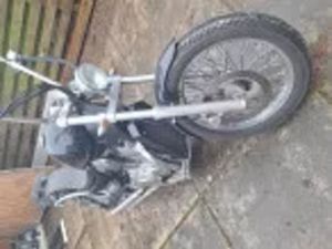 SUZUKI VS 750 INTRUDER