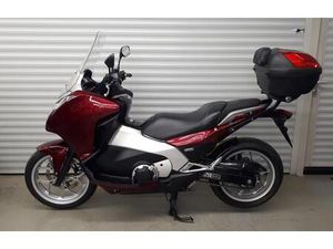 HONDA INTEGRA NC 700 D