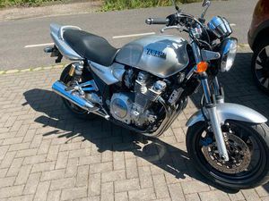 YAMAHA XJR1300 ÜBERHOLT