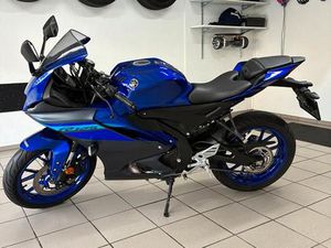 YAMAHA R125 2023