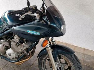 YAMAHA XJ600S