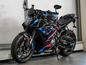 BMW M 1000 R - 2023 M COMPETITION