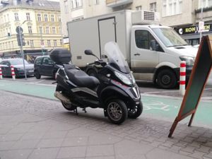 VERKAUFE BASTELL PIAGGIO MP3 500 IE SPORT BUSINESS LT