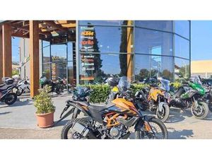 VENDO KTM 390 ADVENTURE SW SPOOKED WHEELS (2023 - 24) NUOVA A CHIETI (CODICE 9914731) - MOTO.IT