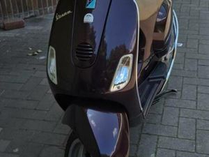 ② VESPA LX 125 CC VAN 1EIGENAAR