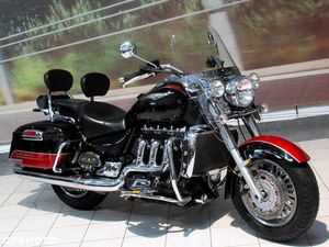TRIUMPH ROCKET