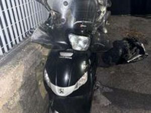 TWEET 125 NERO ANNO 2015