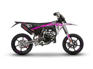 FANTIC XM 50 MOTARD E5+ PERFORMANCE VERS MGL + HELM