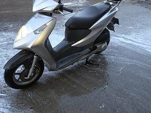ROLLER HONDA DYLAN 125 CCM CANTON THURGOVIE -