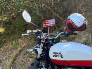 VEND ROYAL ENFIELD INTERCEPTOR 650