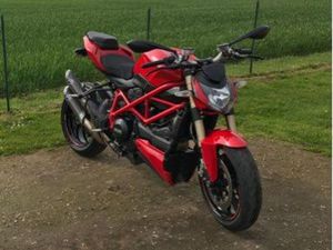 DUCATI 848 STREETFIGHTER