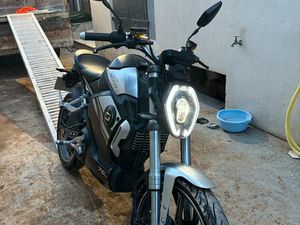 MOTO 50CM3 SUPER SOCO