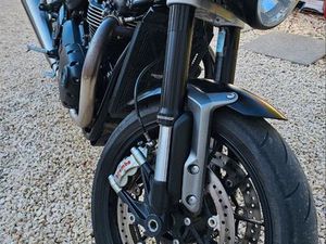 TRIUMPH SPEED TWIN 1200