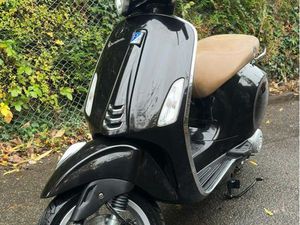 VESPA PRIMAVERA 50