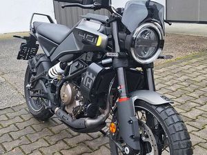 HUSQVARNA 401 SVARTPILEN, QUICKSHIFTER+, GARANTIE 07/2027