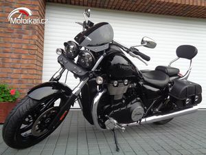 TRIUMPH THUNDERBIRD 1700 STORM. 2016, 17.480 KM.