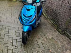 PIAGGO ZIP IGET EURO 4 2020 4T — SCOOTERS | PIAGGIO — MARKTPLAATS