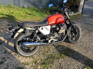 MOTO GUZZI V7 II STONE