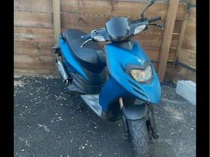 SCOOTER PIAGGIO TYPHOON