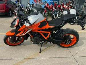 2023 KTM 1290 SUPER DUKE R EVO