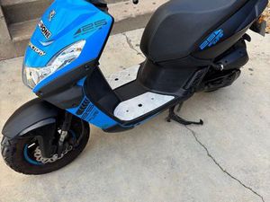 SCOOTER PEUGEOT STREET ZONE 4 TEMPS AUTOMATIQUE