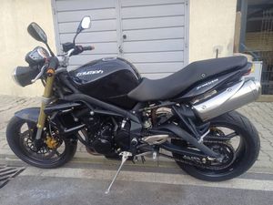 TRIUMPH SPEED TRIPLE →