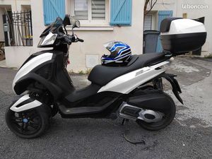 PIAGGIO MP3 YOURBAN 300