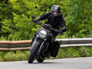 HUSQVARNA SVARTPILEN 701 - 2021