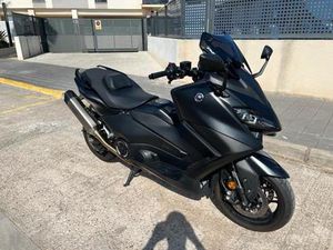 YAMAHA - TMAX 560