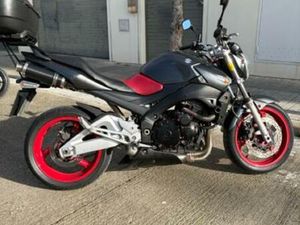 SUZUKI - GSR 600