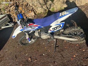 DIRT APOLLO RACING 125 CC