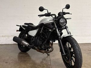 KAWASAKI ELIMINATOR 500 VORFÜHRMOTORRAD - WIE NEU -