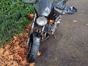 MOTO À REMETTRE EN ÉTAT
