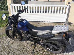 HYOSUNG KARION RT 125 - 17 600 KM