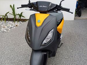 SCOOTER ÉLECTRIQUE PIAGGIO