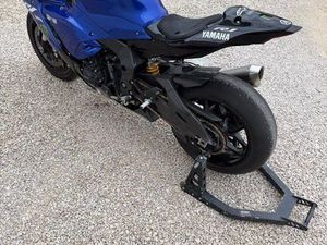 YAMAHA R1 2022 60TH PISTE