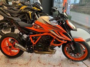 KTM 1290 SUPER DUKE R MY 2022