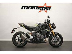 TRIUMPH SPEED TRIPLE 1200 RS TILLFÄLLE! LÅGA MIL! (CCU49E) - BYTBIL.COM ◊