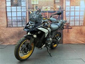 BMW R 1300 GS VORFÜHRMOTORRAD FREI AB 10.05.