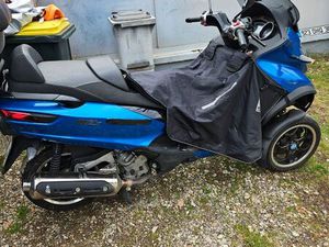 PIAGGIO MP3 500