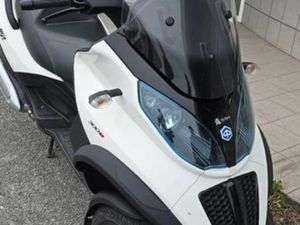 PIAGGIO MP3 300