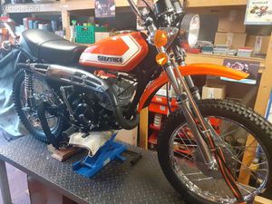 SUZUKI 250 TS